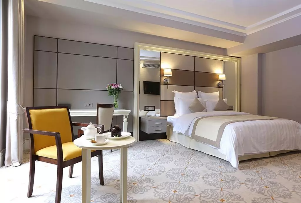 hotel ambassadori historical tbilisi_shabavizparvaz_18.jpg